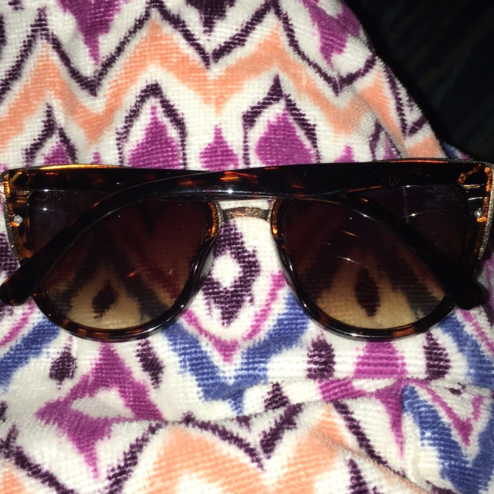 Sunglasses - Picture 2 of 2